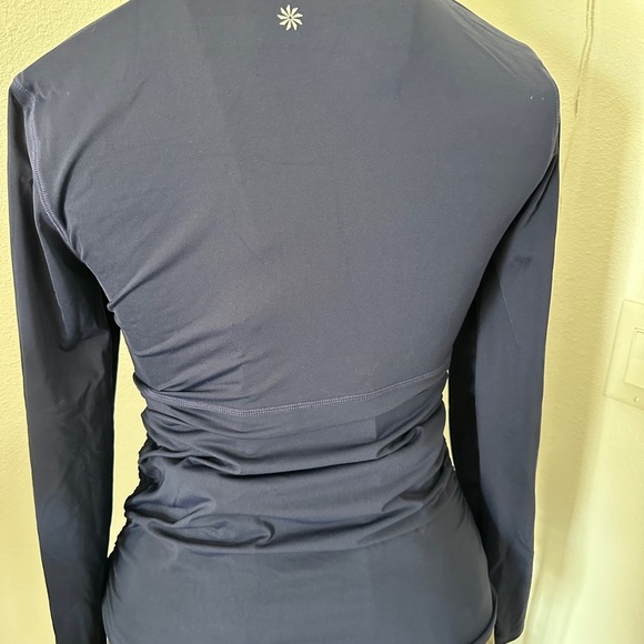 Athleta blue tunic in a size small. Iike new condition - Picture 2 of 5